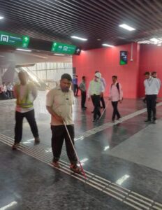 Visit to Metro railway to observe accessability2 (1)